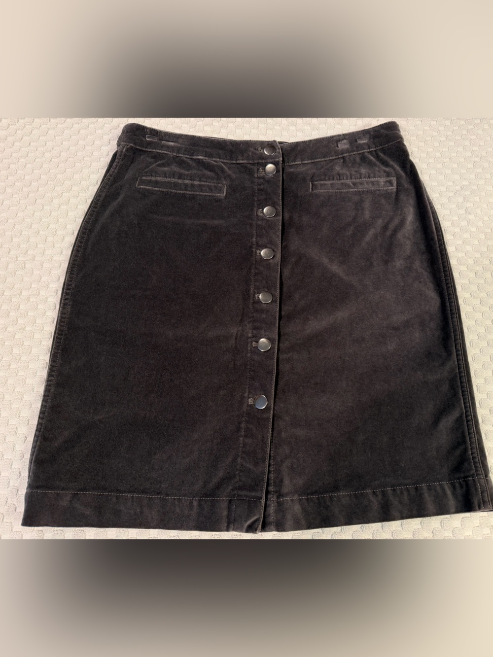 Garnet Hill Charcoal Gray Snap-Front Mini Skirt, Size 8 EUC